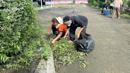 กิจกรรม BIG CLEANING DAY โดยทำความสะอาด กวาดใบไม้และตัดหญ้า